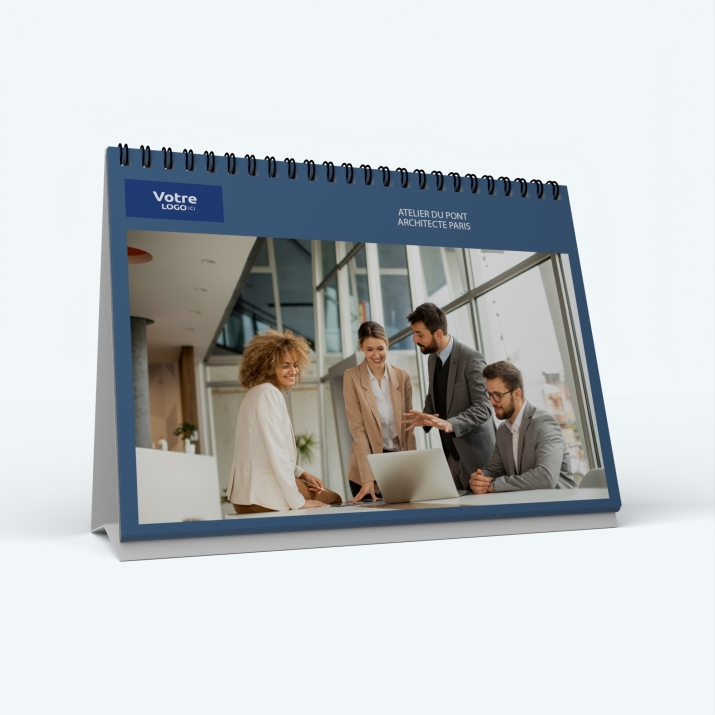 Calendrier de bureau MAXI PANO - Nombre de photos, logos et texte illimité