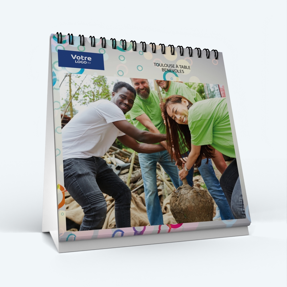 Calendrier de bureau CARRE - Nombre de photos, logos et texte illimité