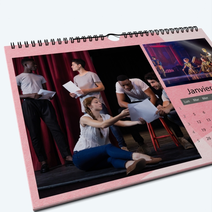 Calendrier photo "PANO" - Nombre de photos, logos et texte illimité