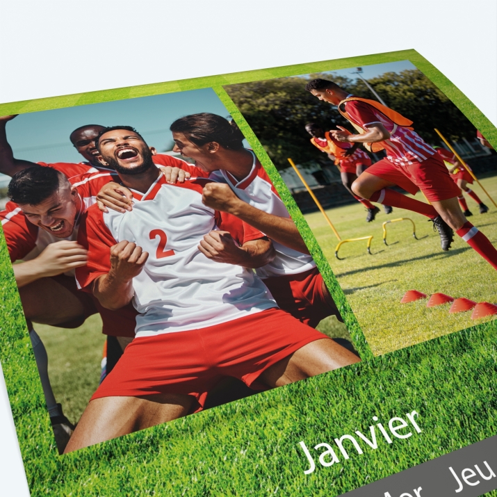Calendrier agrafé Classic - Nombre de photos, logos et texte illimité