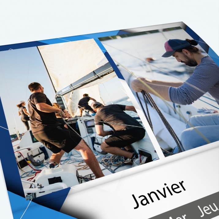 Calendrier agrafé Classic - Nombre de photos, logos et texte illimité