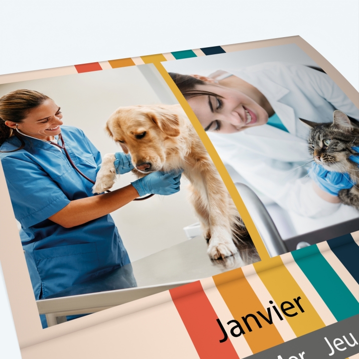 Calendrier agrafé Classic - Nombre de photos, logos et texte illimité
