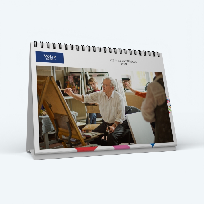 Calendrier de bureau MAXI PANO - Nombre de photos, logos et texte illimité