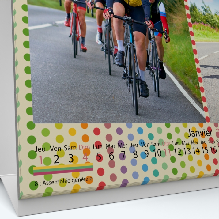 Calendrier de bureau MAXI PANO - Grille calendaire personnalisable