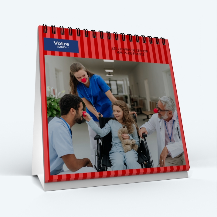 Calendrier de bureau CARRE - Nombre de photos, logos et texte illimité