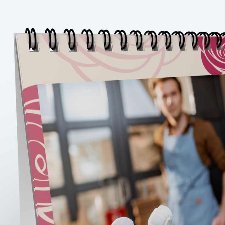 Calendrier de bureau PANO - Reliure spirale de qualité