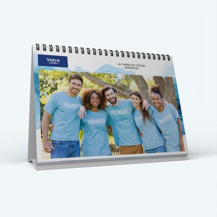 Calendrier de bureau MAXI PANO - Nombre de photos, logos et texte illimité