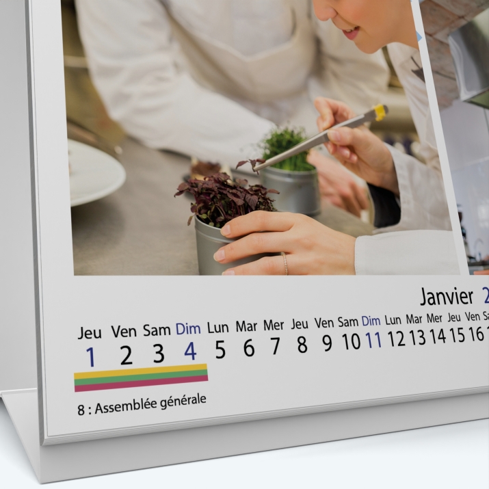 Calendrier de bureau MAXI PANO - Grille calendaire personnalisable