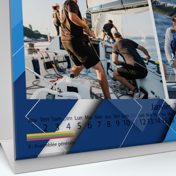 Calendrier de bureau MAXI PANO - Grille calendaire personnalisable