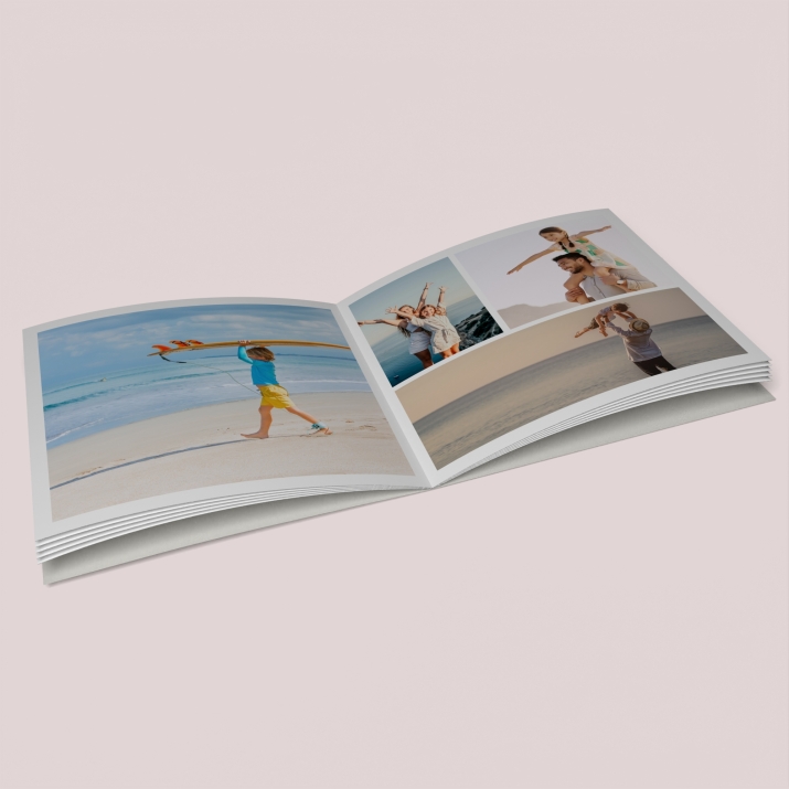 Livre Carré 24 x 24 cm couverture Souple