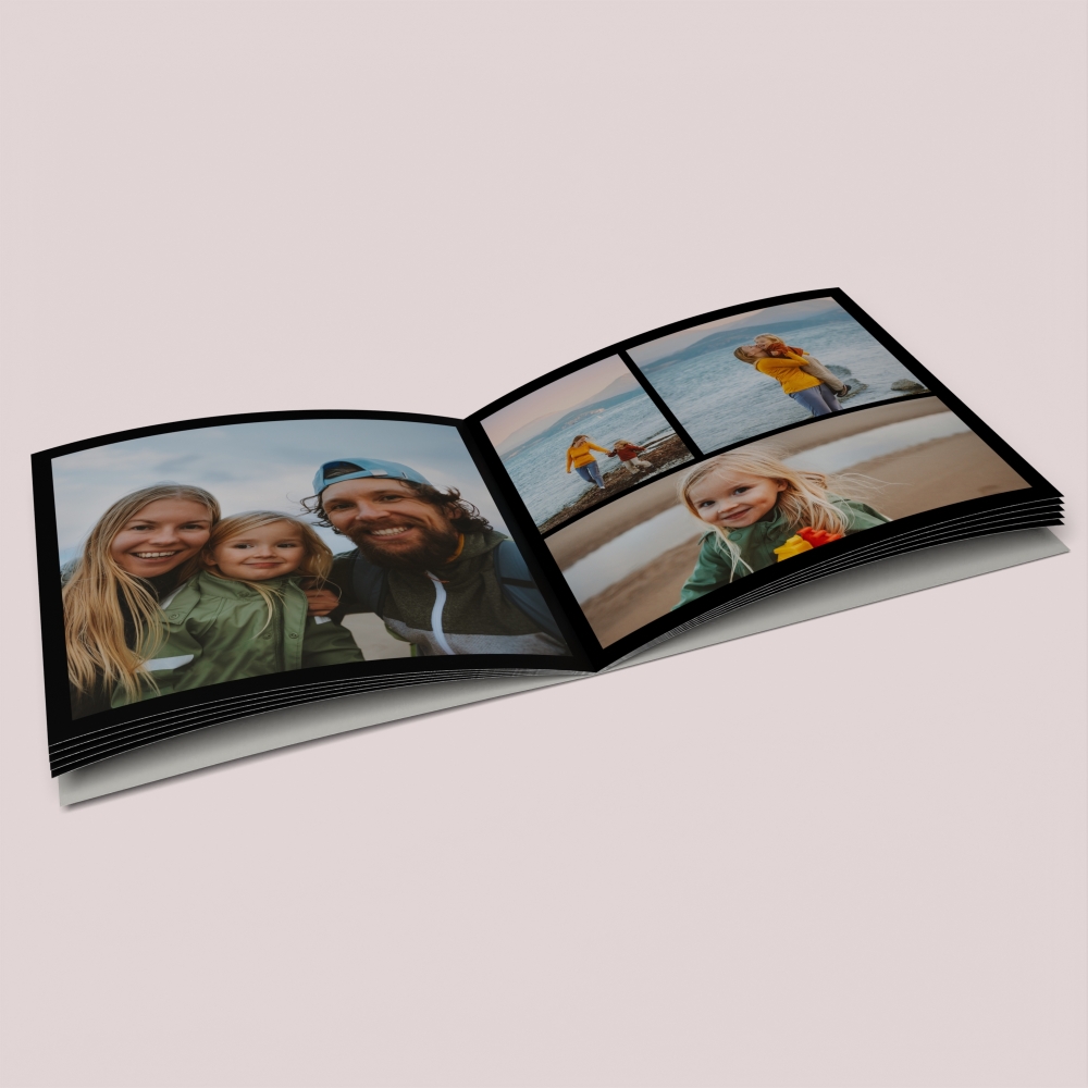 Livre Carré 24 x 24 cm couverture Souple
