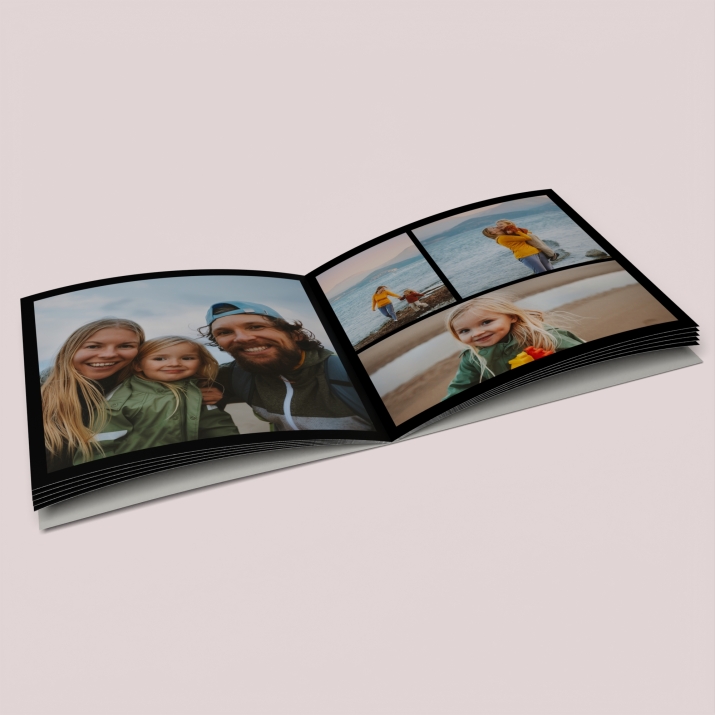 Livre Carré 24 x 24 cm couverture Souple
