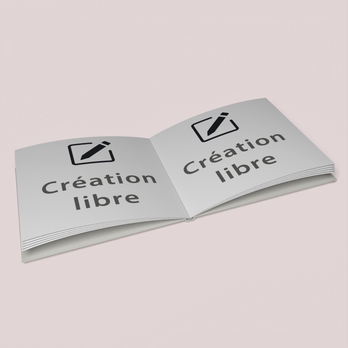 Livre Carré 24 x 24 cm couverture Rigide