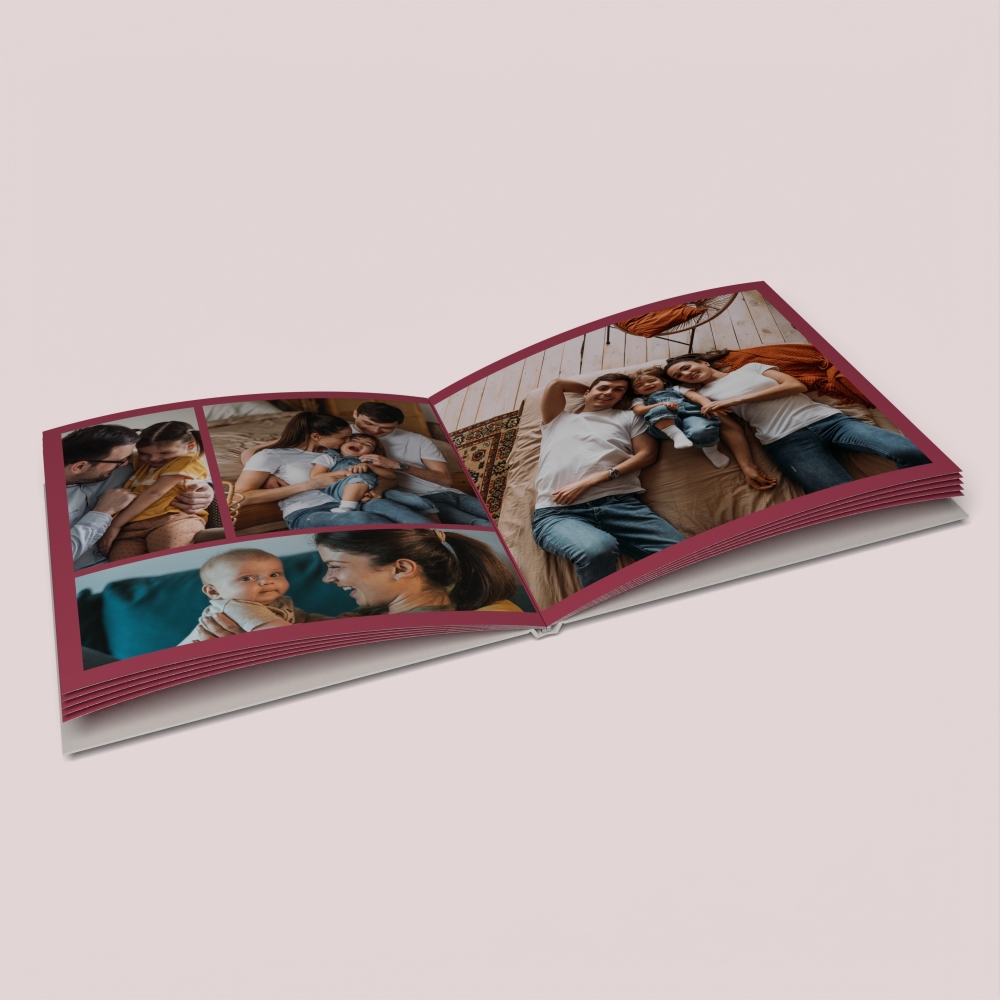 Livre Carré 24 x 24 cm couverture Rigide