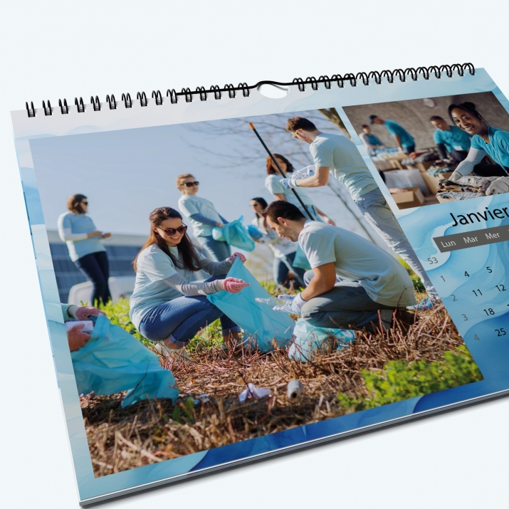Calendrier photo "PANO" - Nombre de photos, logos et texte illimité